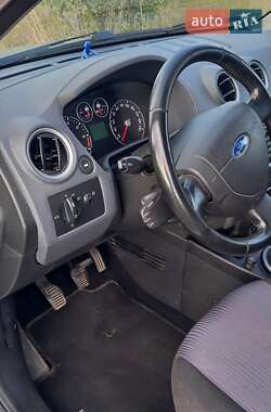 Хэтчбек Ford Fusion 2007 в 
