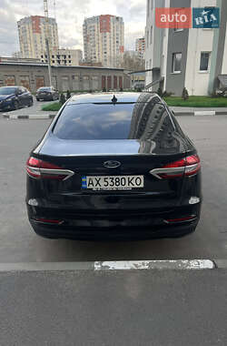 Седан Ford Fusion 2019 в Харькове