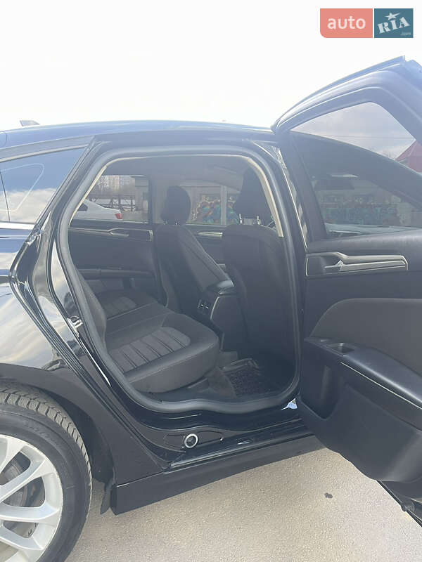 Седан Ford Fusion 2019 в Харькове