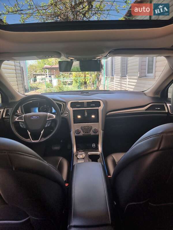 Седан Ford Fusion 2016 в Люботине