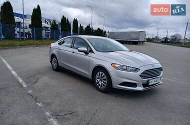 Седан Ford Fusion 2013 в 