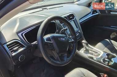 Седан Ford Fusion 2014 в 