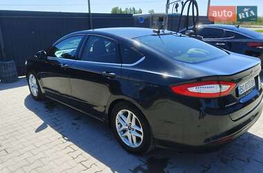 Седан Ford Fusion 2014 в 