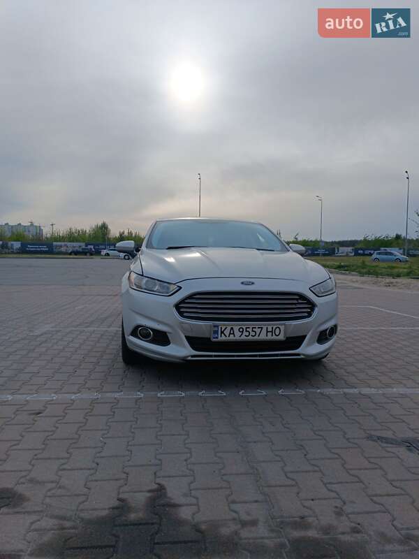 Ford Fusion 2015
