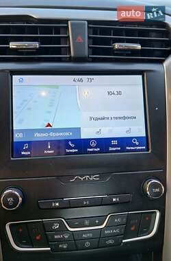 Седан Ford Fusion 2020 в 