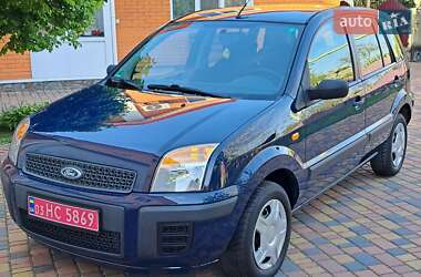Хэтчбек Ford Fusion 2008 в 