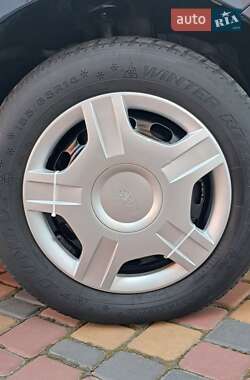 Хэтчбек Ford Fusion 2008 в 