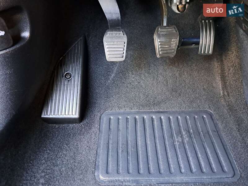Хэтчбек Ford Fusion 2008 в Умани