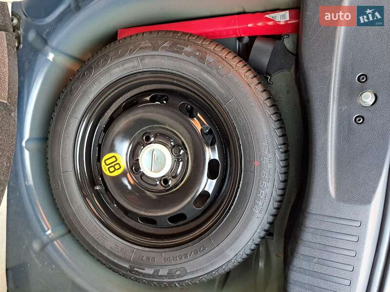 Хэтчбек Ford Fusion 2008 в Умани