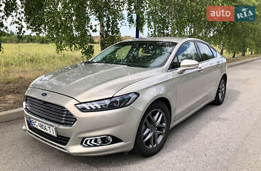 Седан Ford Fusion 2015 в 