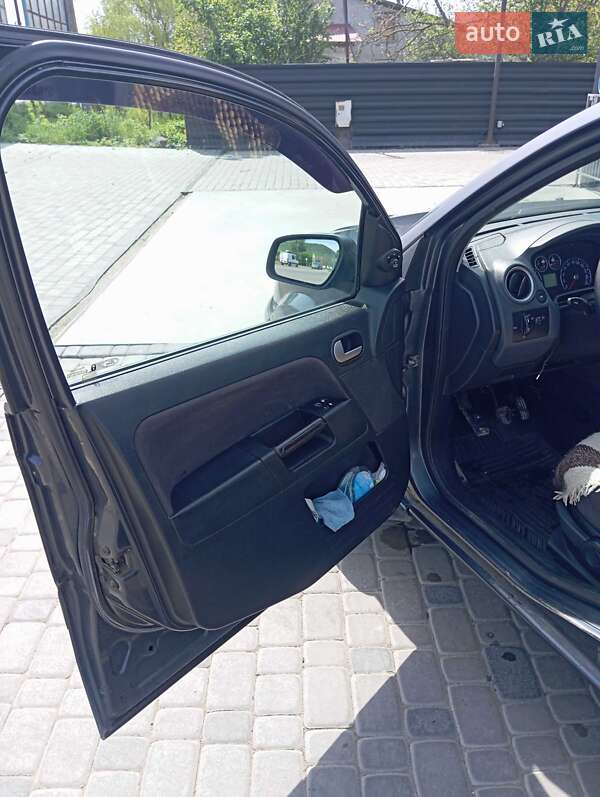 Седан Ford Fusion 2007 в Мукачево