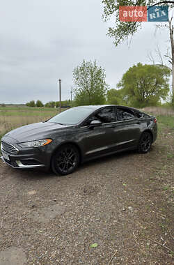 Седан Ford Fusion 2016 в Овручі