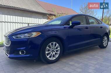 Седан Ford Fusion 2015 в Рівному