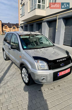 Хэтчбек Ford Fusion 2005 в Виннице