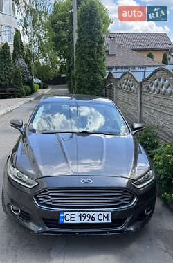 Седан Ford Fusion 2015 в 