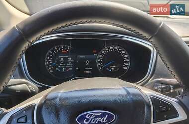 Седан Ford Fusion 2014 в 
