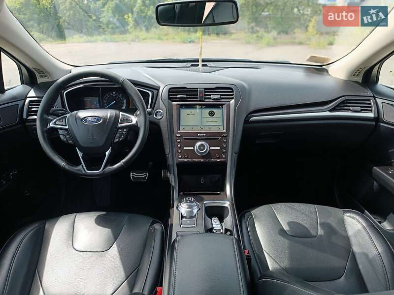 Седан Ford Fusion 2019 в Рівному