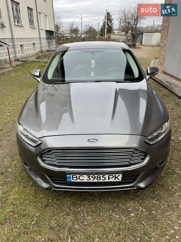 Седан Ford Fusion 2014 в Ивано-Франковске