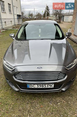 Седан Ford Fusion 2014 в 