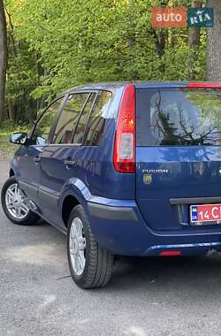 Хэтчбек Ford Fusion 2008 в 