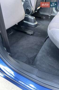 Хэтчбек Ford Fusion 2008 в 