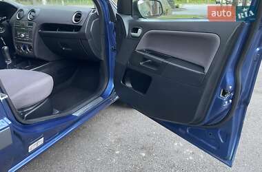 Хэтчбек Ford Fusion 2008 в 