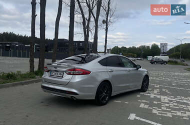 Седан Ford Fusion 2017 в 