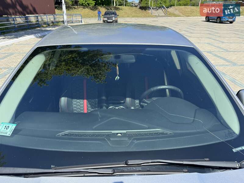 Седан Ford Fusion 2015 в Измаиле