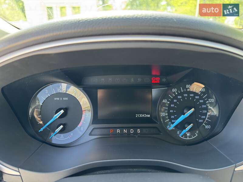 Седан Ford Fusion 2015 в Измаиле
