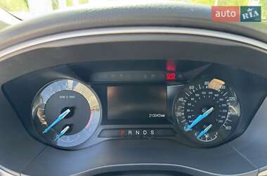 Седан Ford Fusion 2015 в 