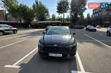 Седан Ford Fusion 2015 в Києві