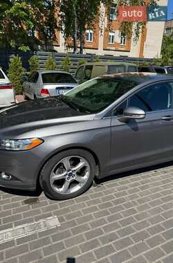 Седан Ford Fusion 2014 в 