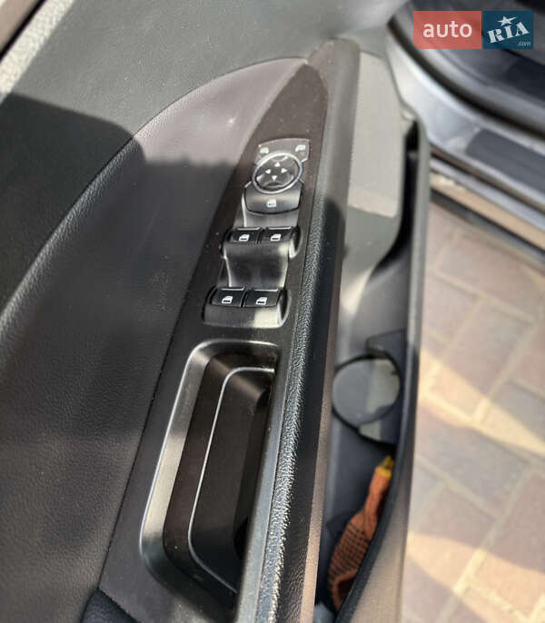 Седан Ford Fusion 2016 в Сумах