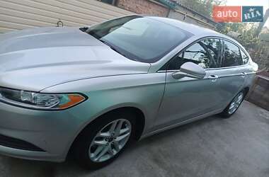 Седан Ford Fusion 2014 в 