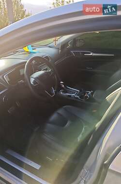 Седан Ford Fusion 2014 в 