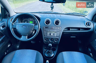 Хэтчбек Ford Fusion 2007 в 