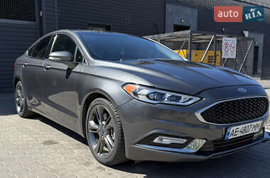 Седан Ford Fusion 2017 в 