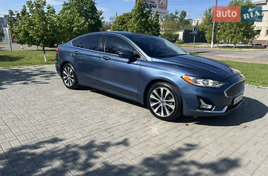 Седан Ford Fusion 2019 в Кропивницком