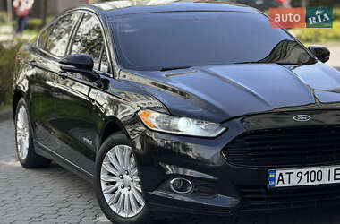 Седан Ford Fusion 2012 в 