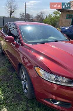 Седан Ford Fusion 2015 в 