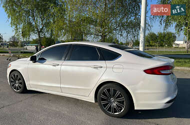 Седан Ford Fusion 2018 в 
