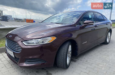 Седан Ford Fusion 2013 в 