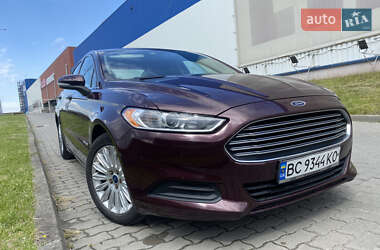 Седан Ford Fusion 2013 в 