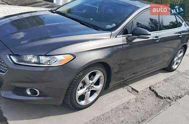 Седан Ford Fusion 2015 в Старокостянтинові