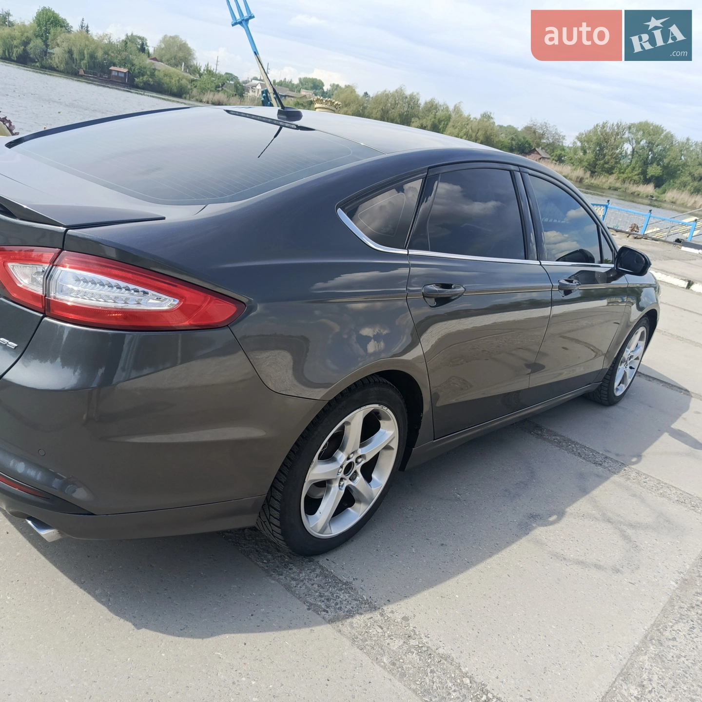 2015 Ford Fusion - мініатюра 2