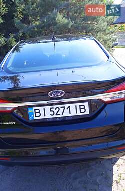 Седан Ford Fusion 2017 в 