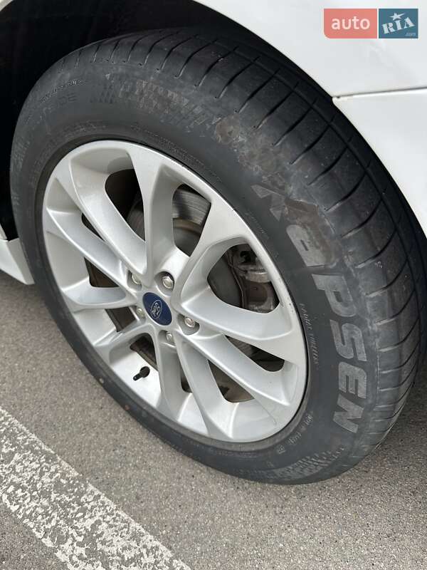 Седан Ford Fusion 2019 в Киеве фото 11 Седан Ford Fusion 2019 в Киеве