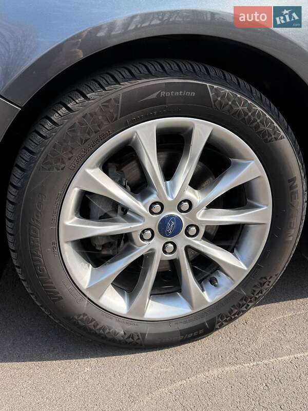 Седан Ford Fusion 2016 в Києві