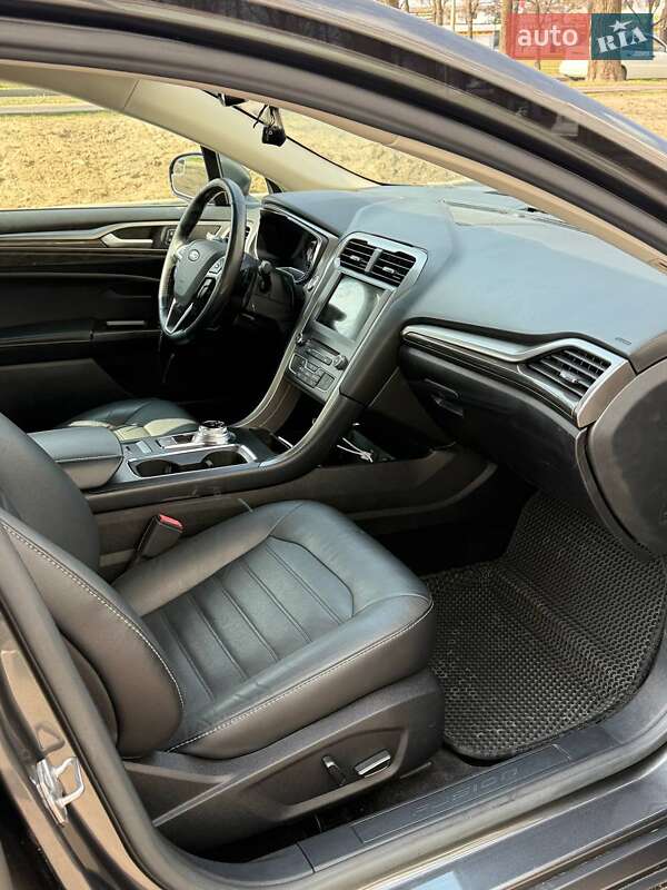 Седан Ford Fusion 2016 в Києві