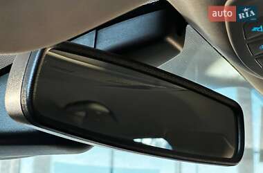 Седан Ford Fusion 2019 в 
